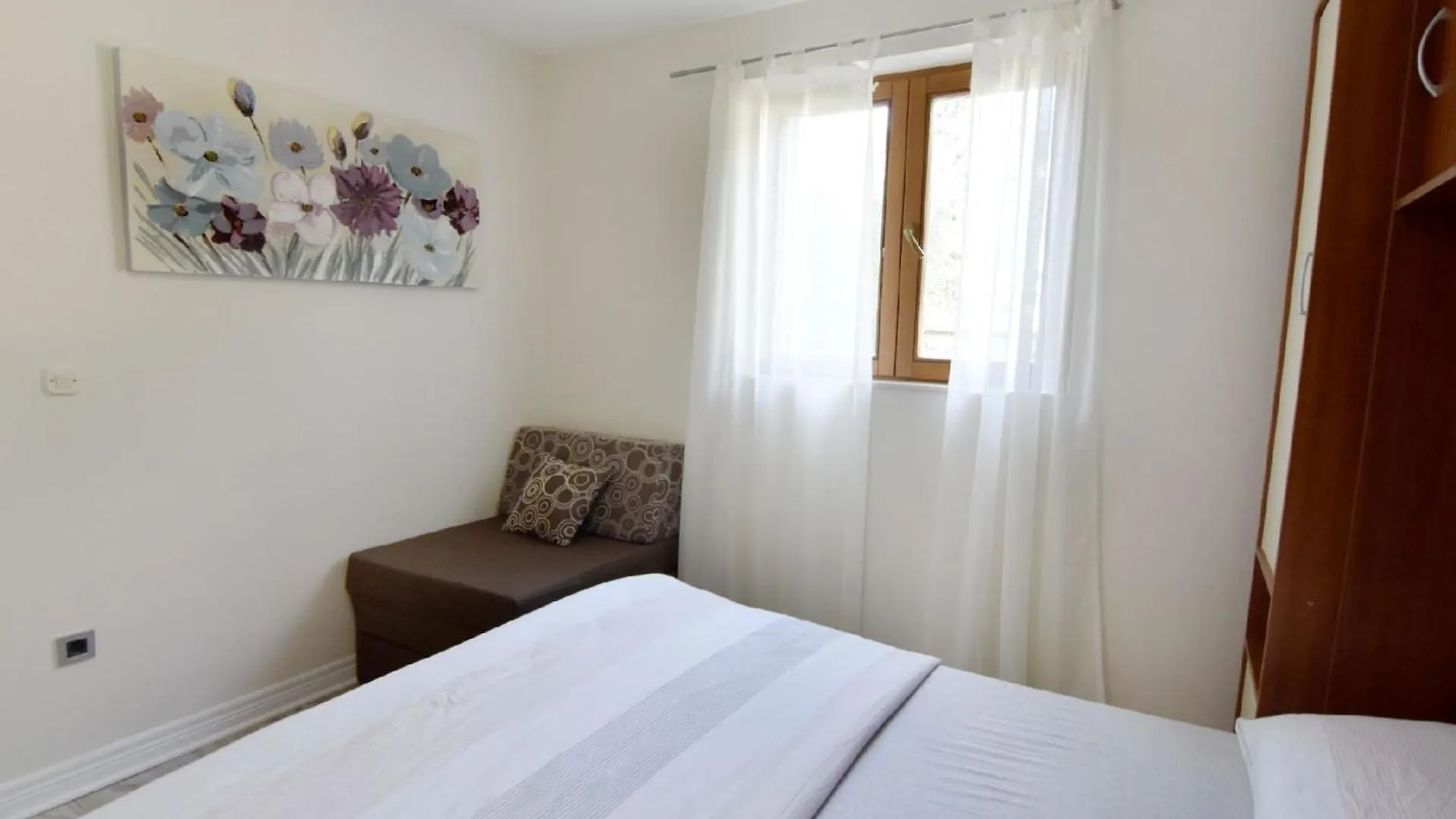 ביוגראד נה מורו Komfortable Wohnung, Nur Einen Steinwurf Vom Strand Entfernt דירה
