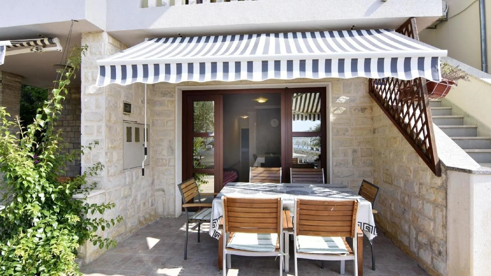 ביוגראד נה מורו Komfortable Wohnung, Nur Einen Steinwurf Vom Strand Entfernt 0*, ביוגראד נה מורו